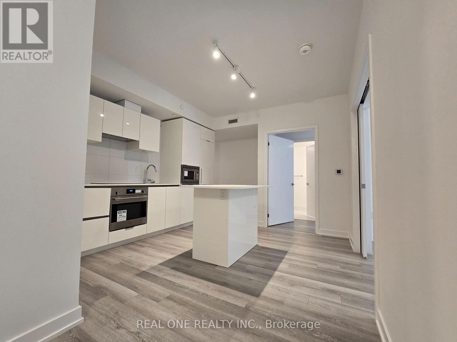 312 - 121 ST. PATRICK STREET Image 6