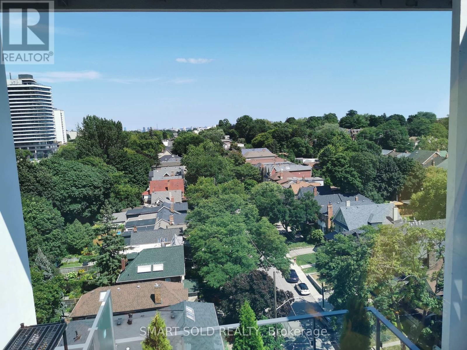 1130 - 8 HILLSDALE AVENUE EAST Image 7
