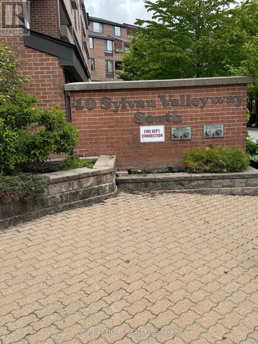 318 - 40 SYLVAN VALLEY WAY Image 5