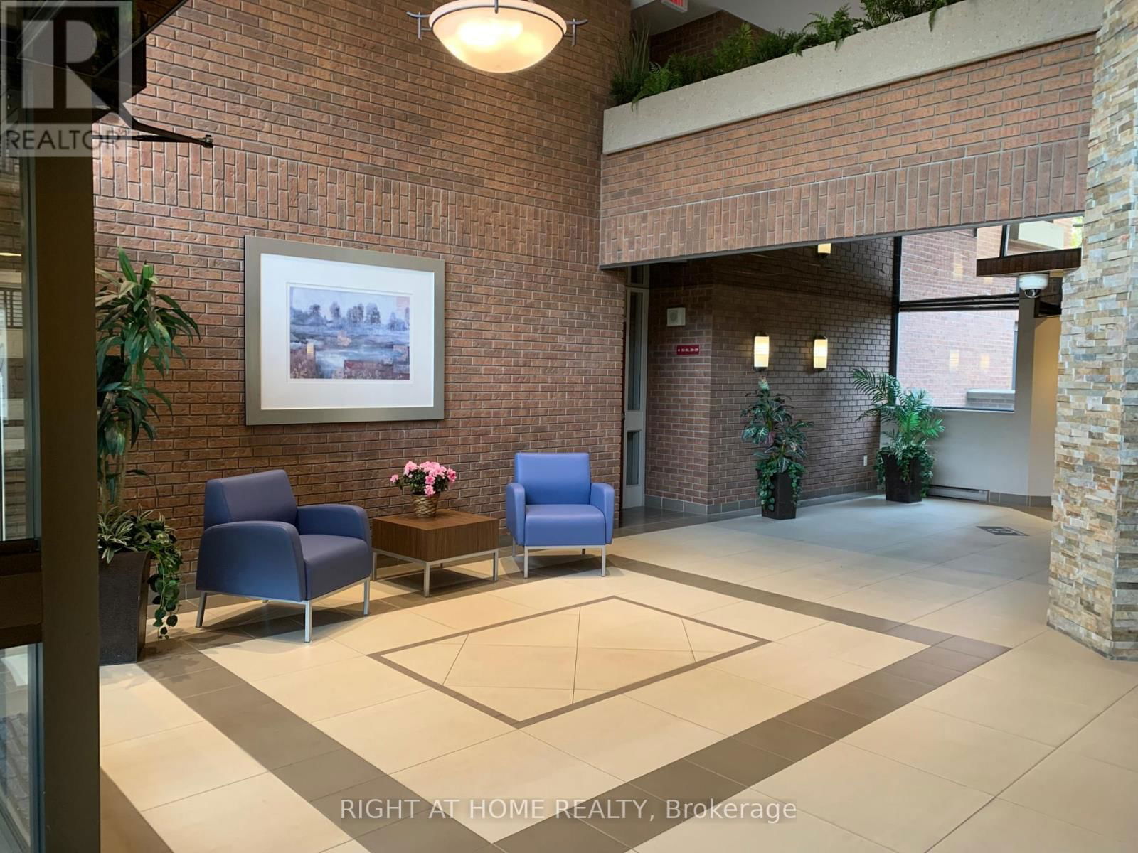318 - 40 SYLVAN VALLEY WAY Image 7
