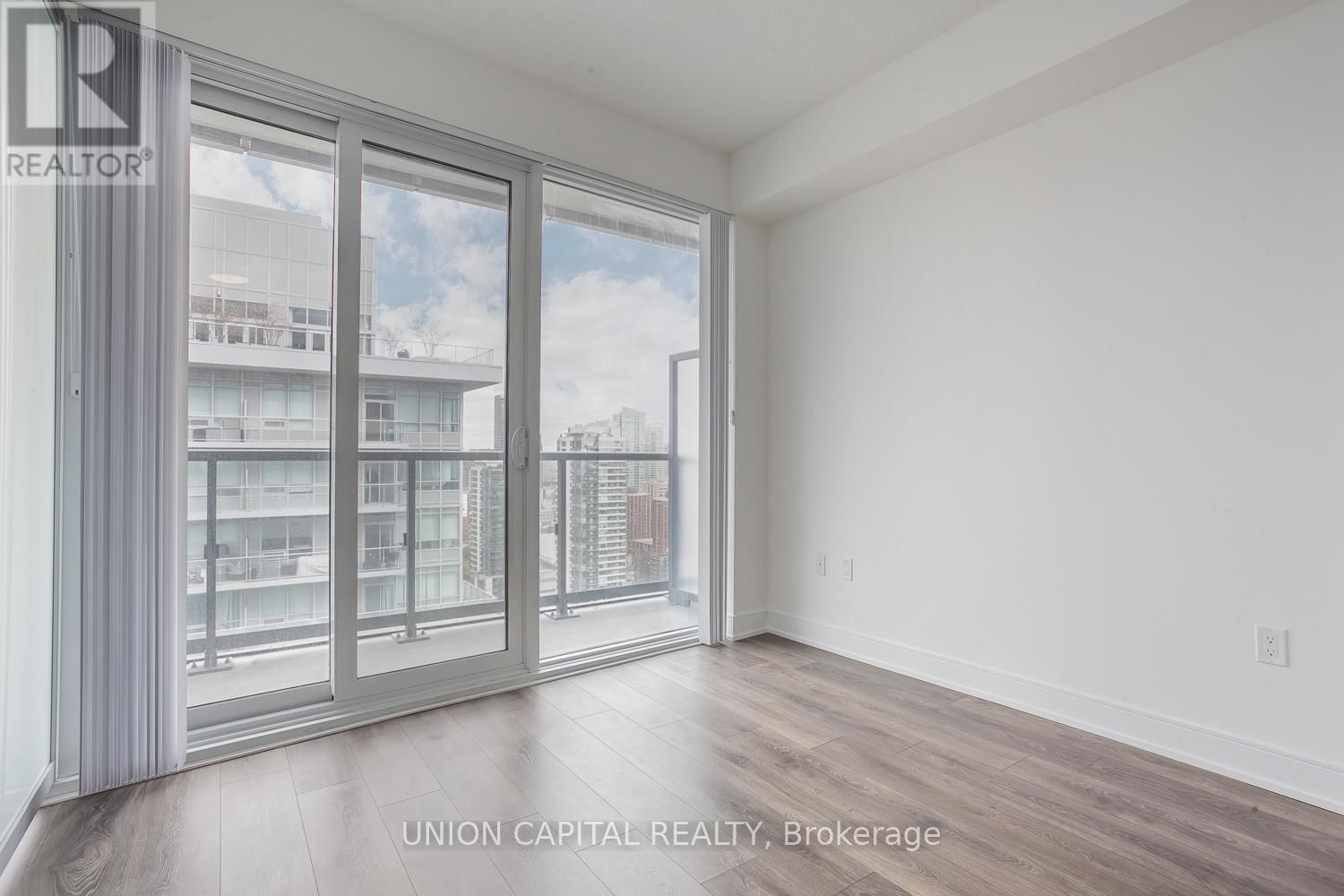 3003 - 89 MCGILL STREET Image 11