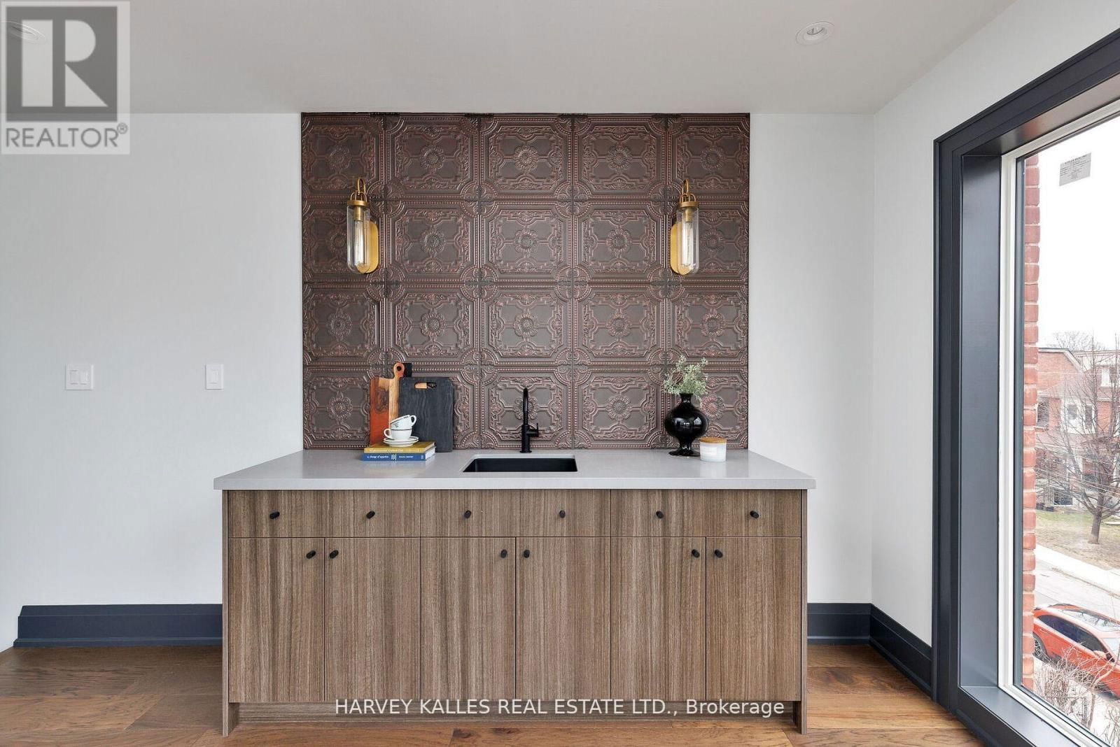 498 ROXTON ROAD Image 20