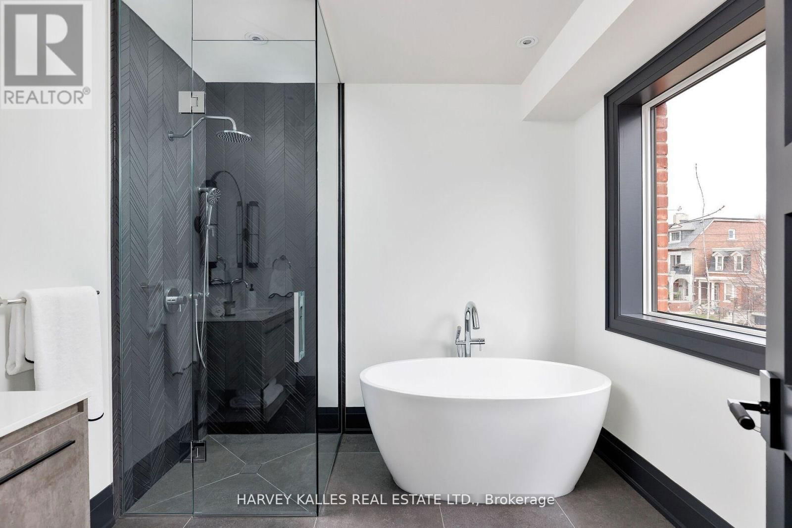 498 ROXTON ROAD Image 38