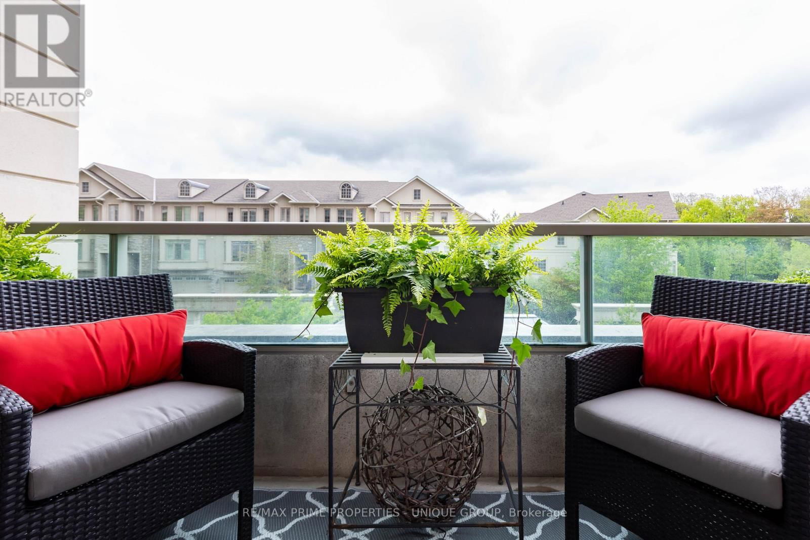 218 - 20 BLOORVIEW PLACE Image 35