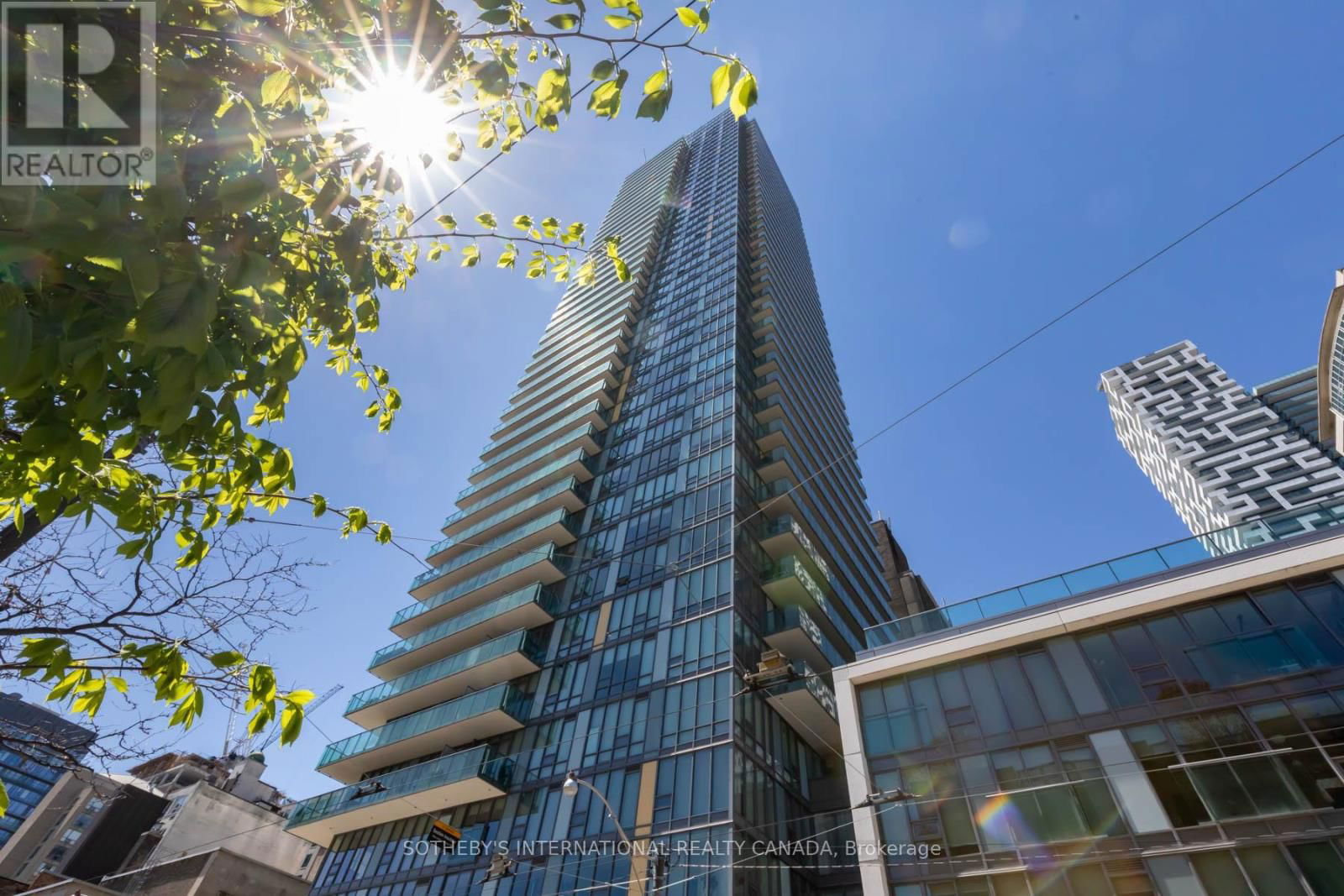 2509 - 33 LOMBARD STREET Image 1