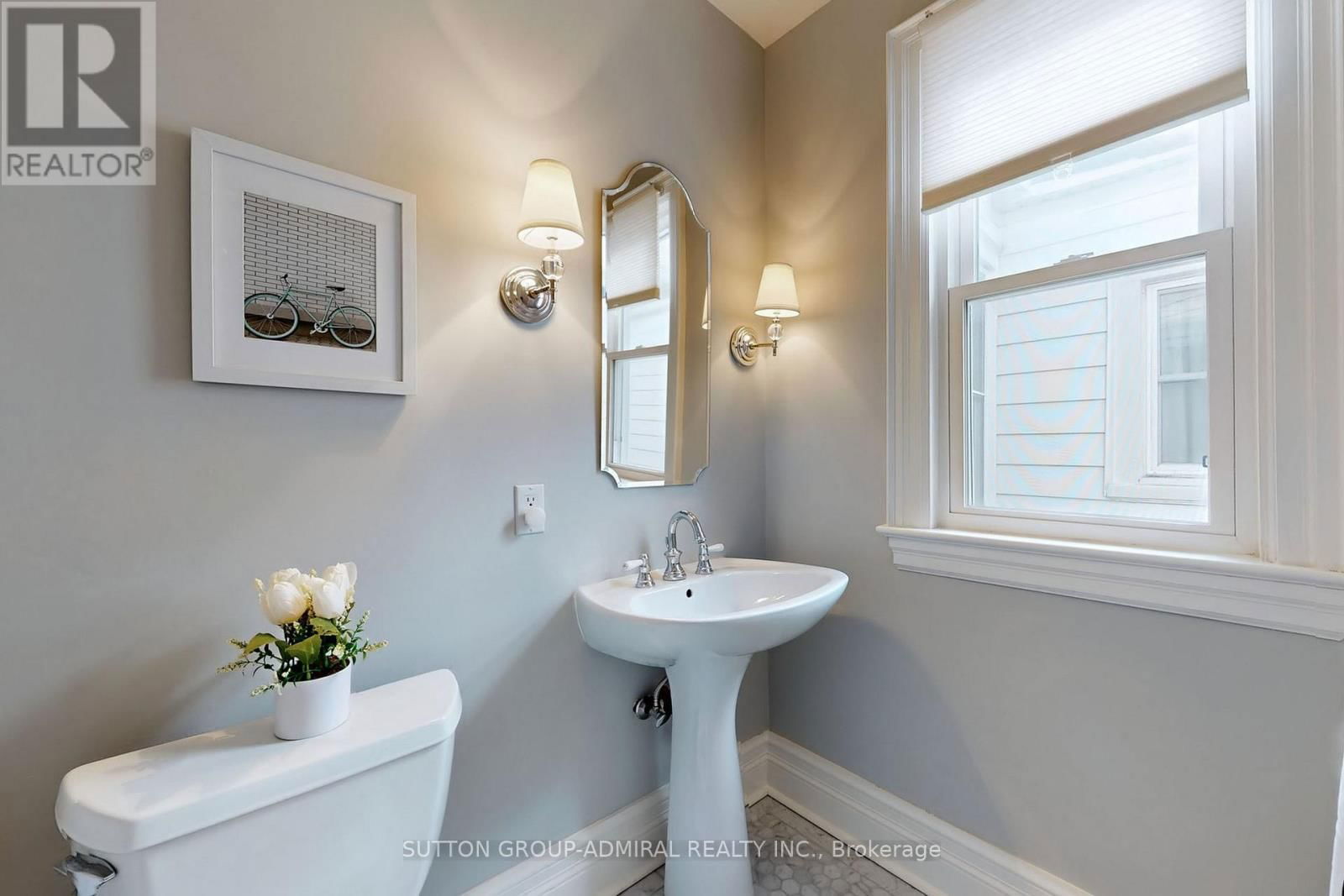 426 WELLESLEY STREET EAST Image 27
