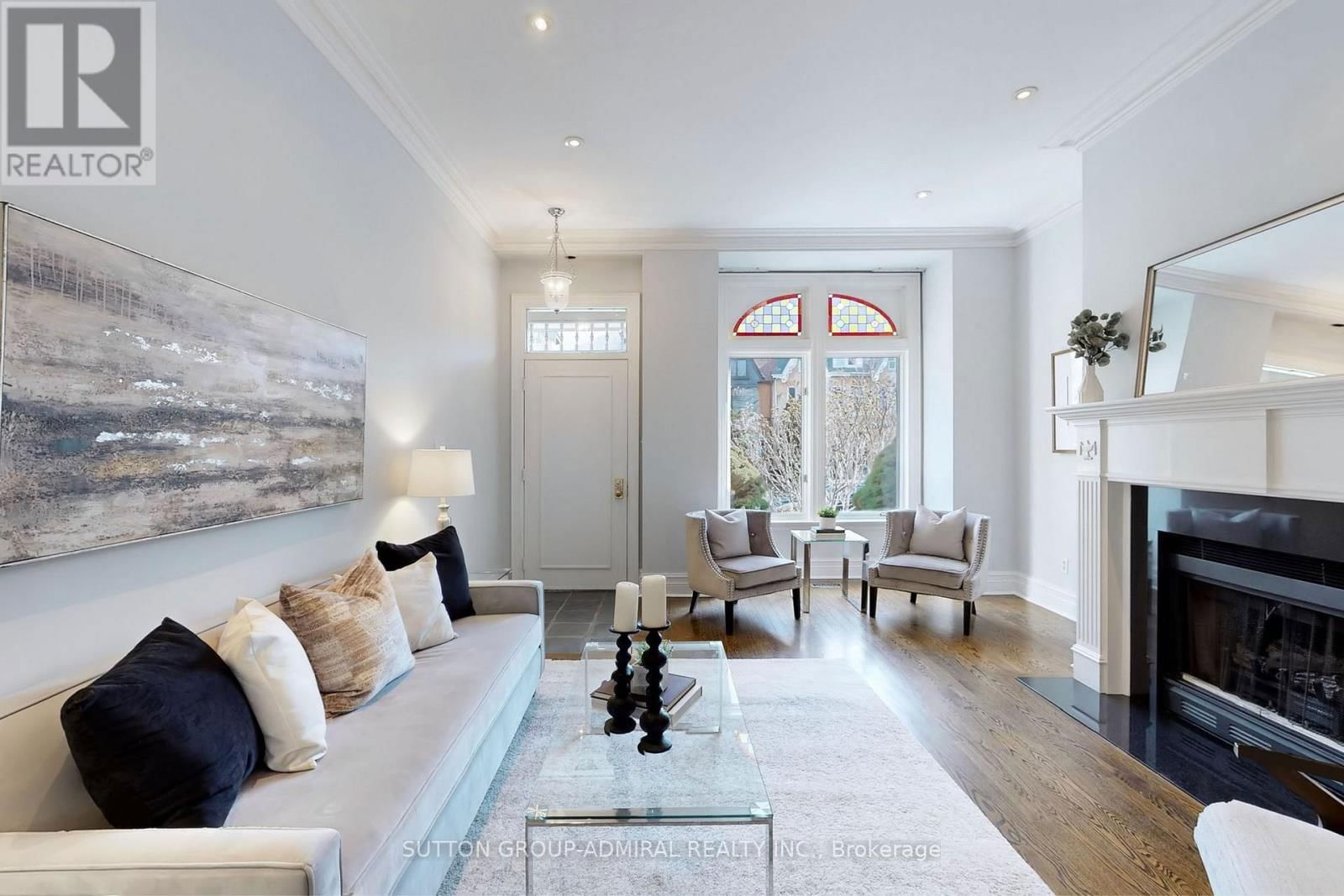 426 WELLESLEY STREET EAST Image 3