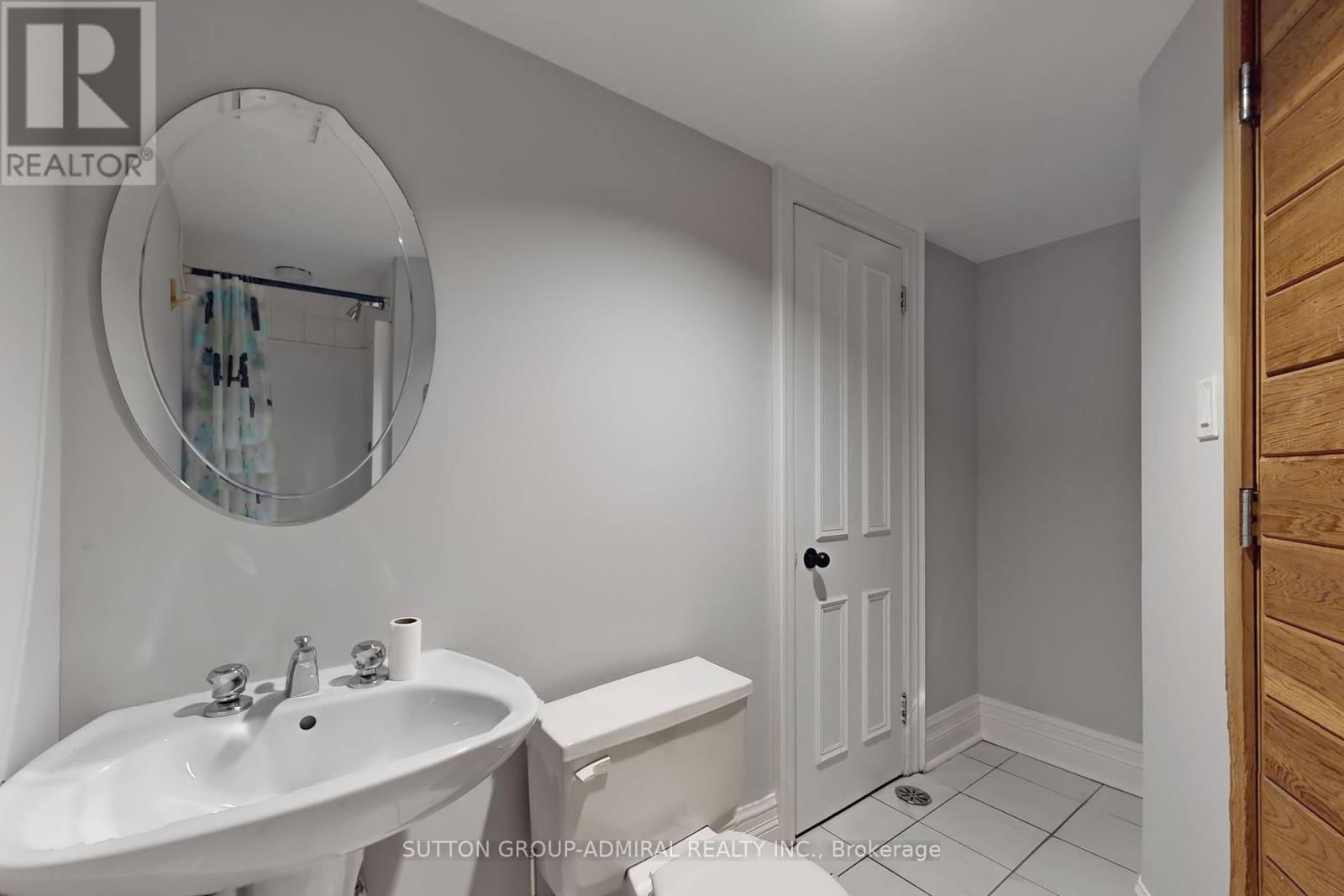 426 WELLESLEY STREET EAST Image 37