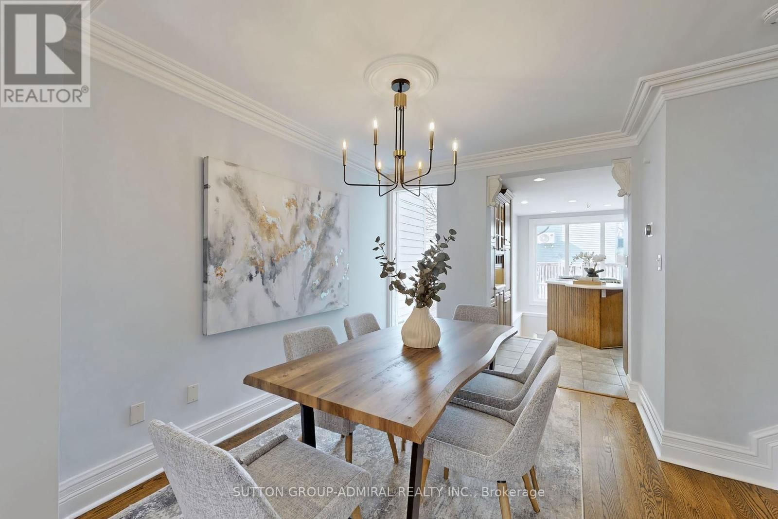 426 WELLESLEY STREET EAST Image 6