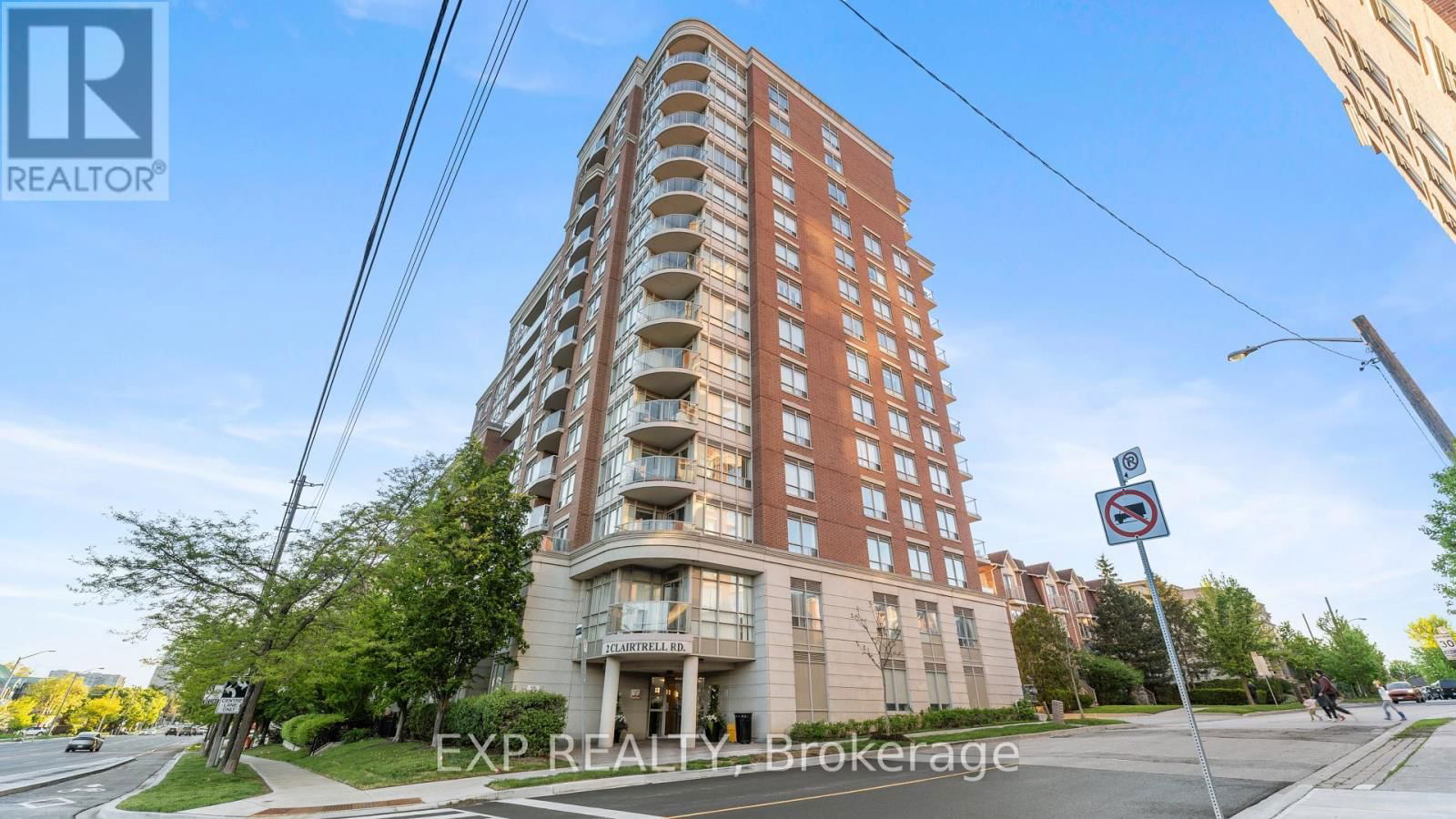 1109 - 2 CLAIRTRELL ROAD Image 1