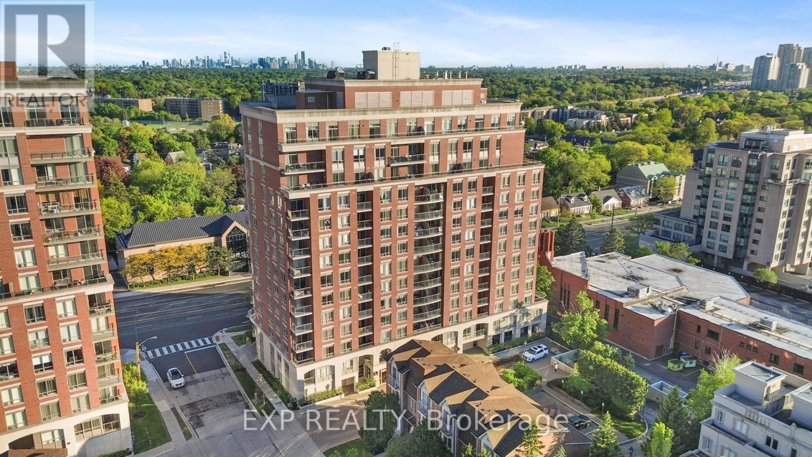 1109 - 2 CLAIRTRELL ROAD Image 25