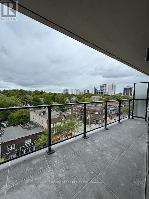 704 - 8 MANOR ROAD WEST Image 12