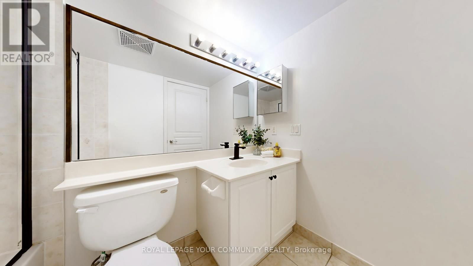 1206 - 509 BEECROFT ROAD Image 10