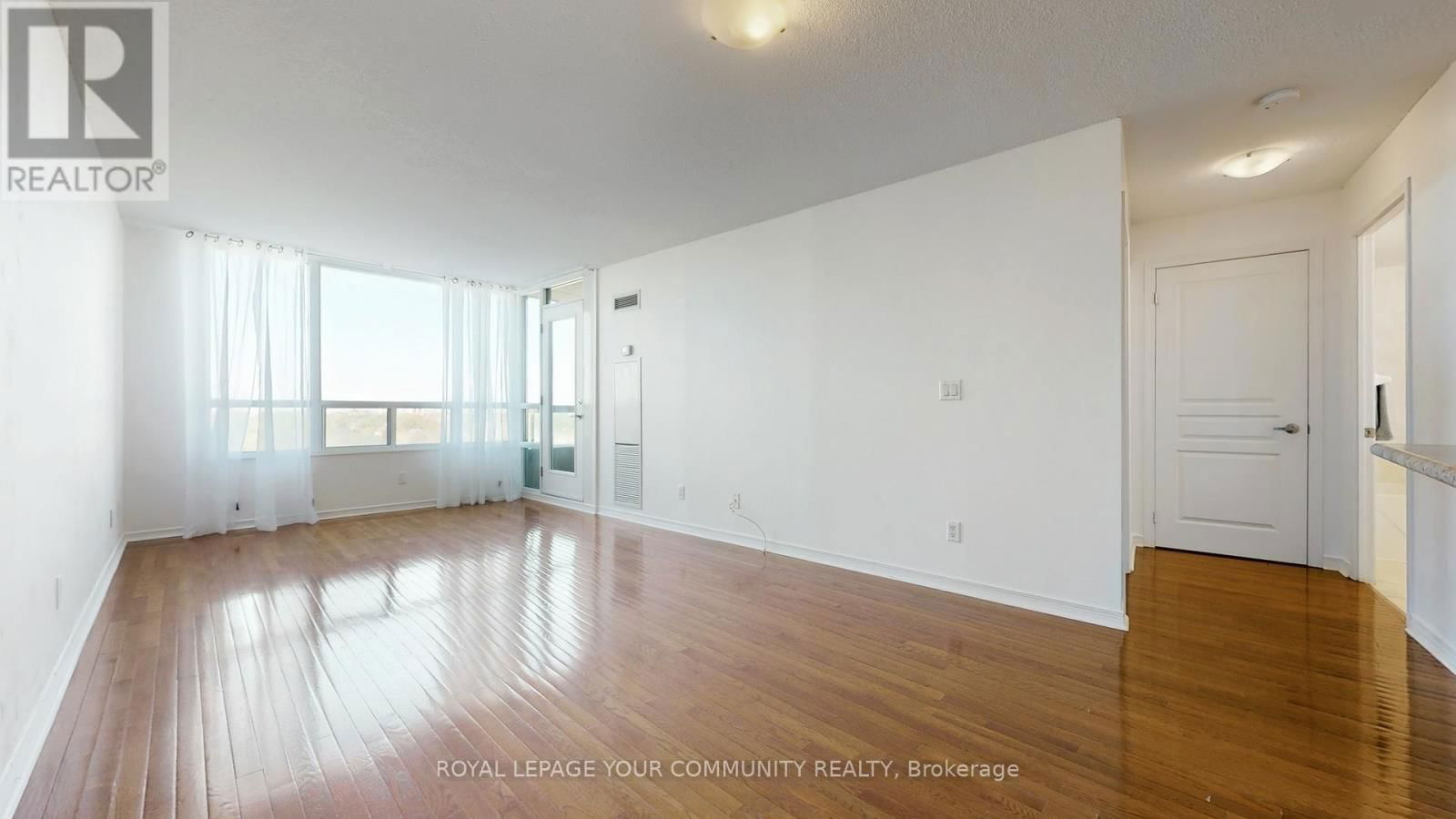1206 - 509 BEECROFT ROAD Image 7
