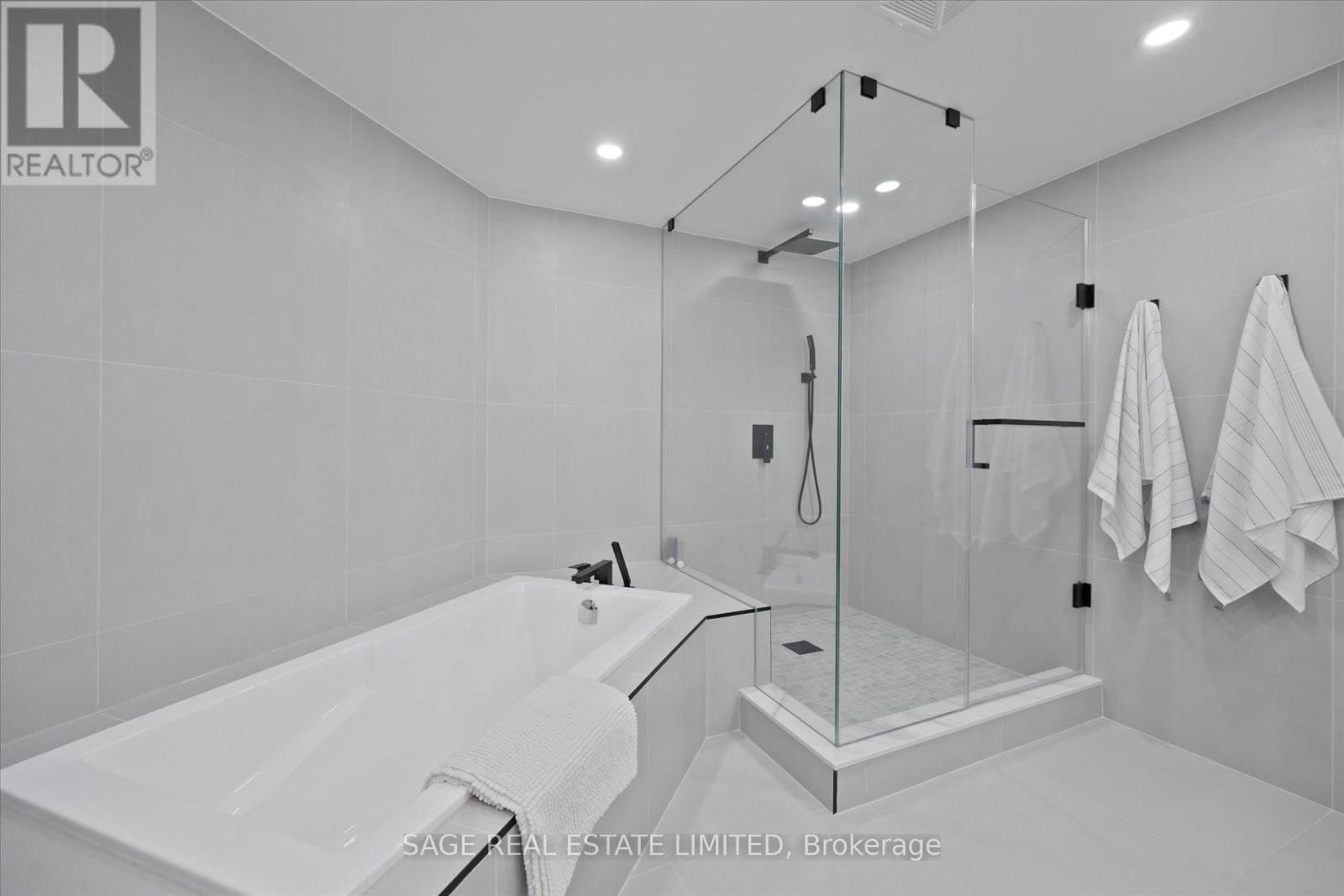 305 - 160 FREDERICK STREET Image 32