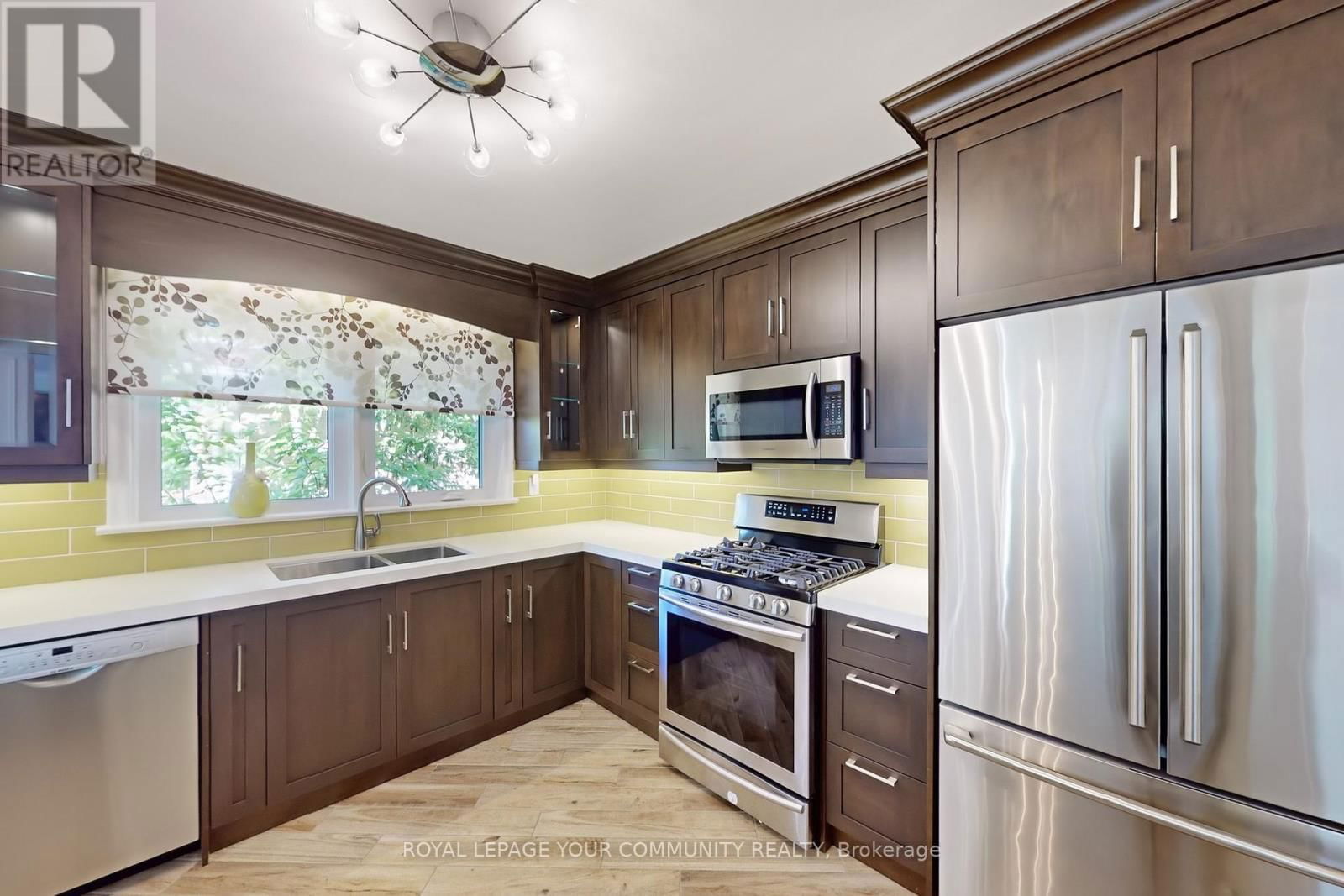 118 BETTY ANN DRIVE Image 16