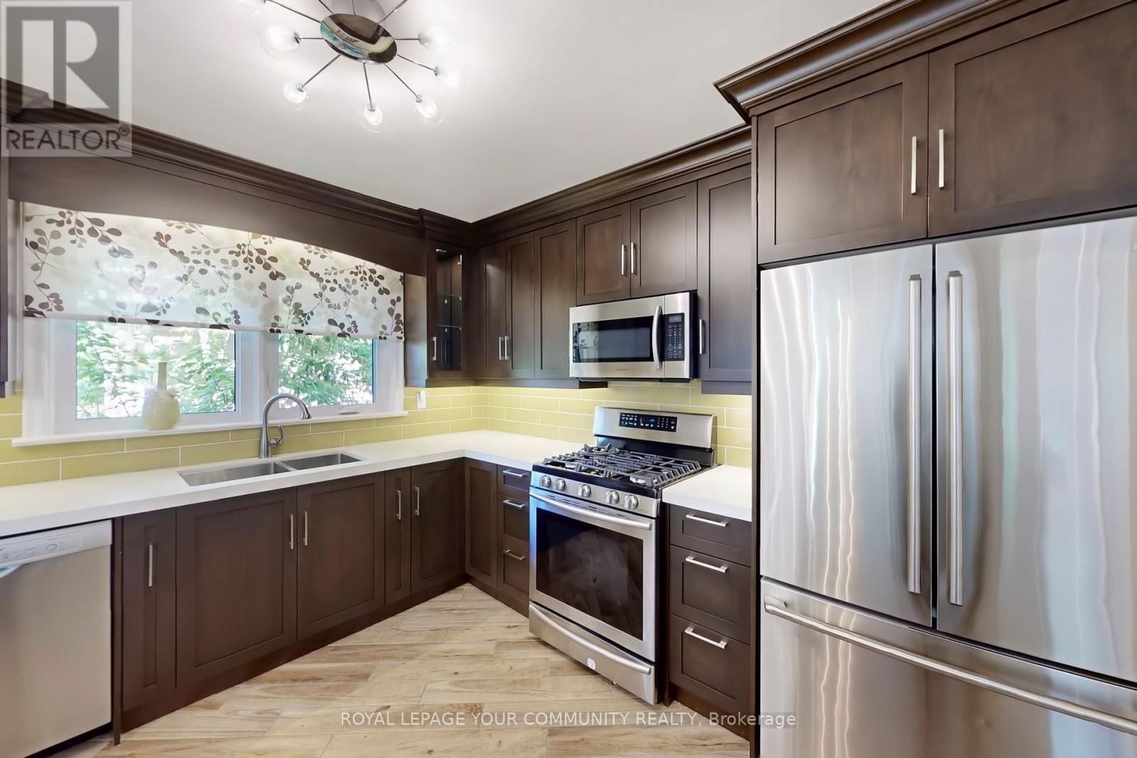 118 BETTY ANN DRIVE Image 20