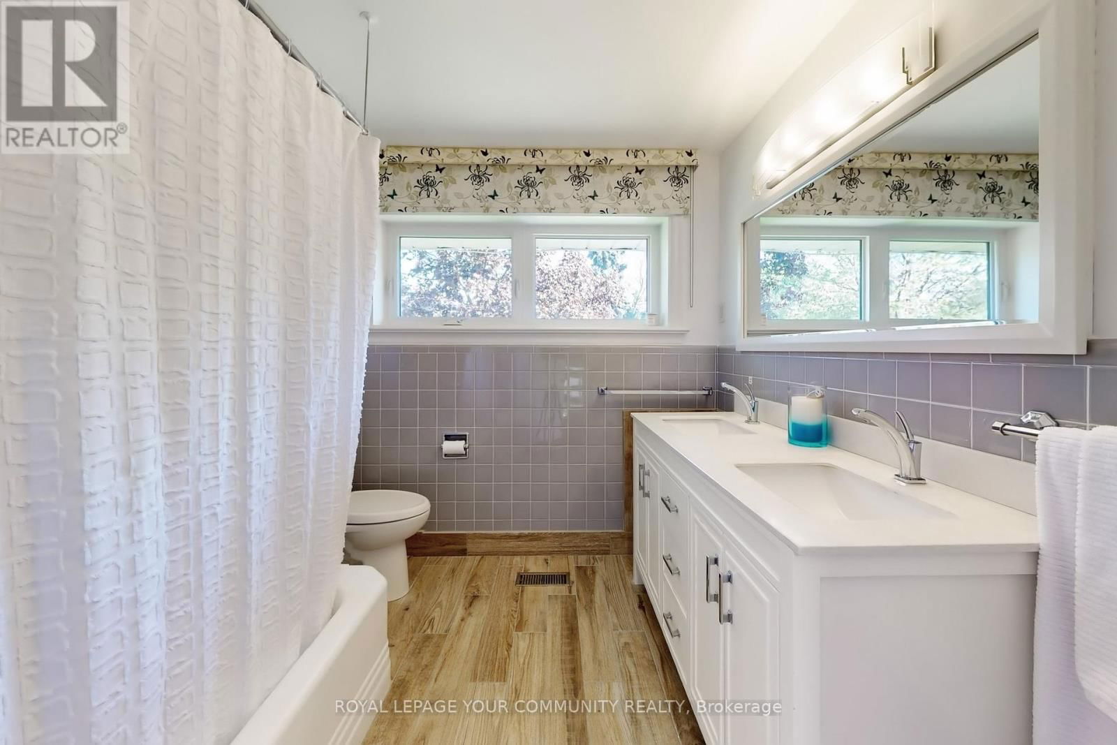 118 BETTY ANN DRIVE Image 33