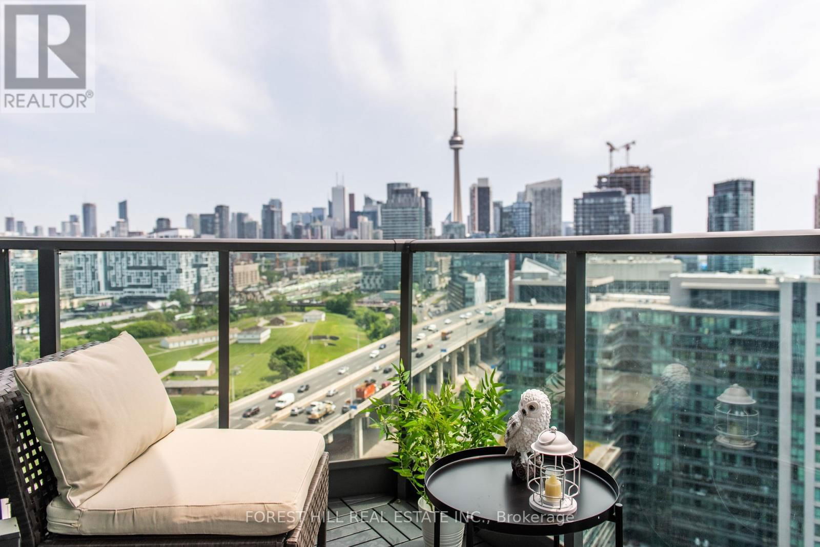 2111 - 231 FORT YORK BOULEVARD Image 12