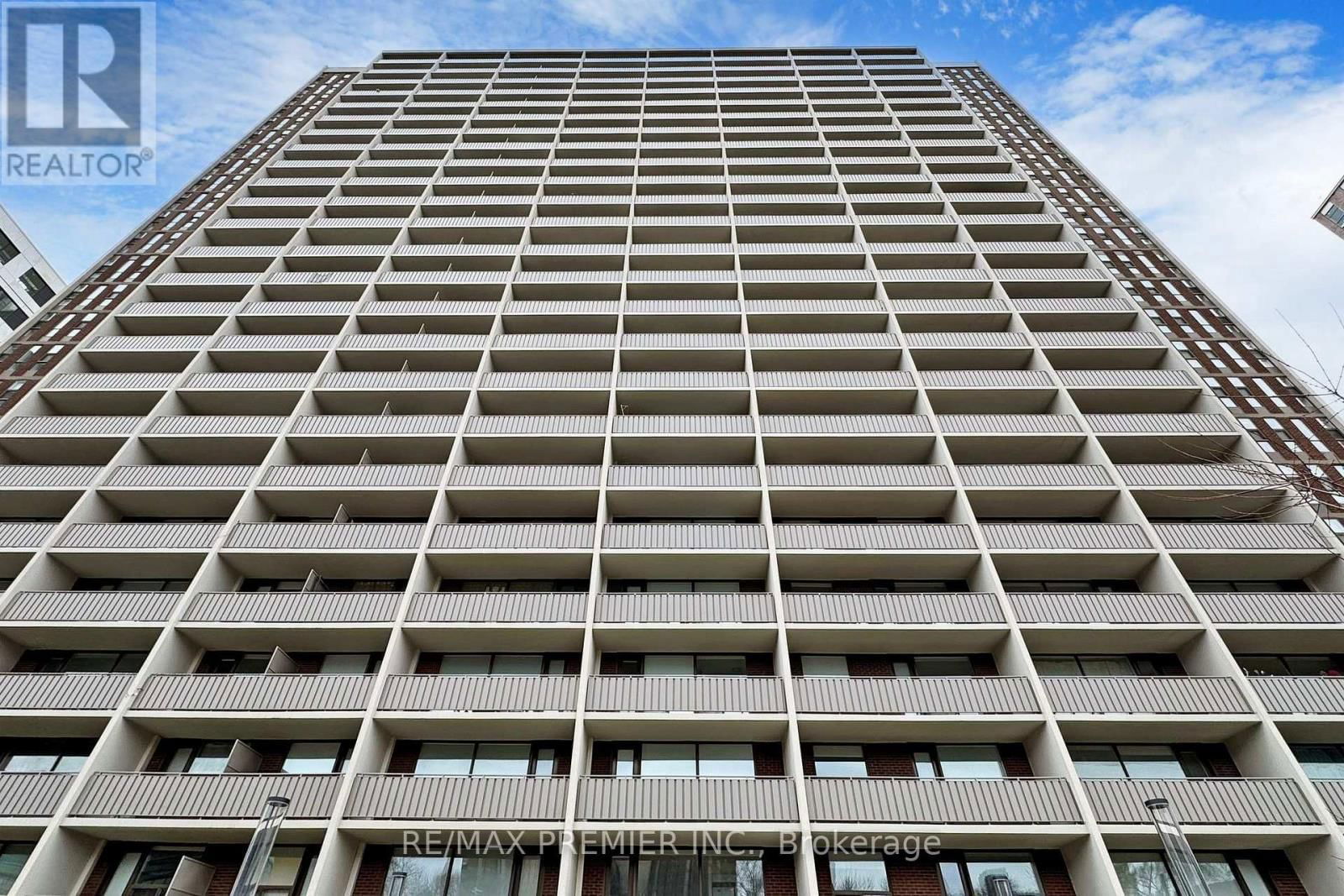 1010 - 666 SPADINA AVENUE Image 1