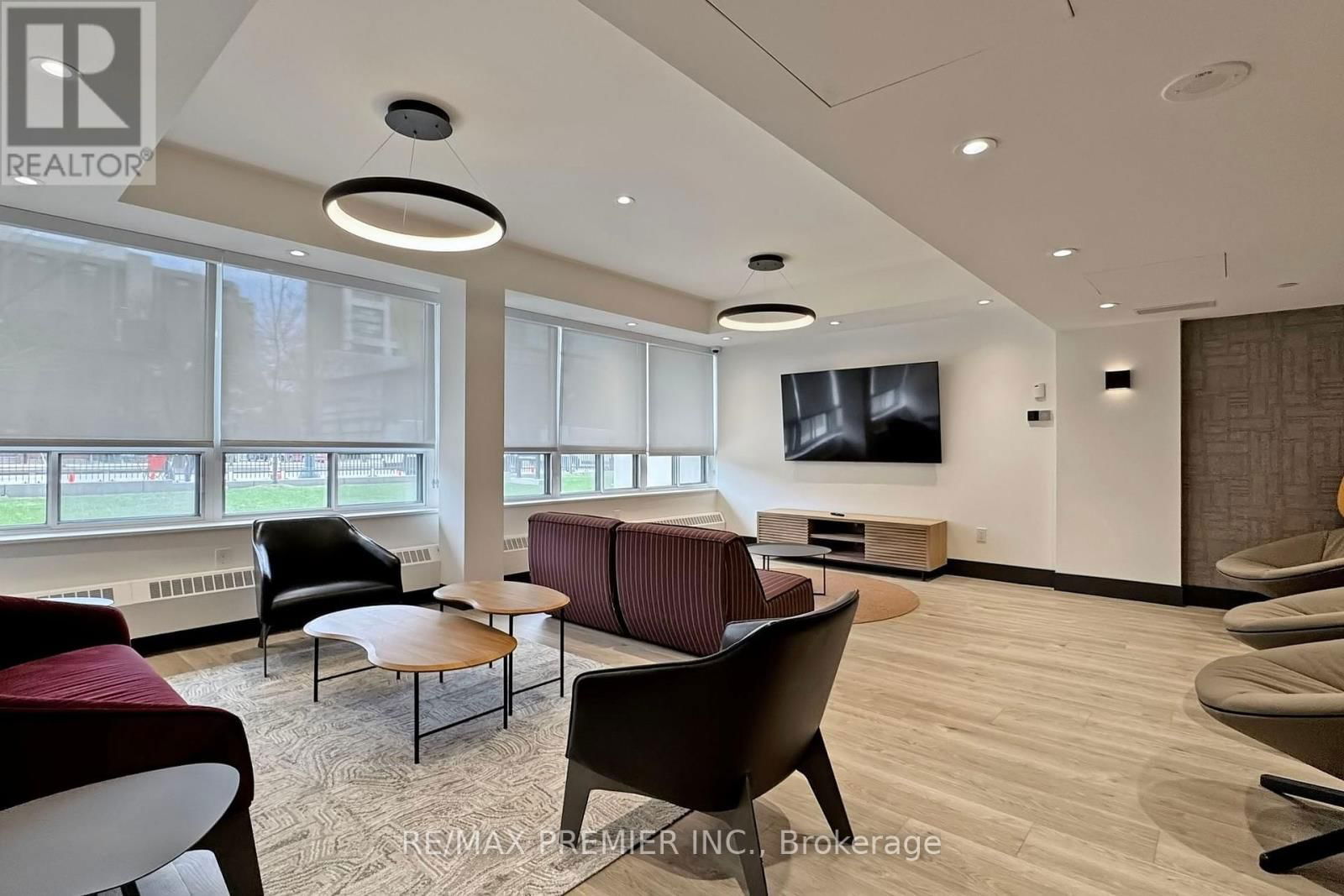 1010 - 666 SPADINA AVENUE Image 6