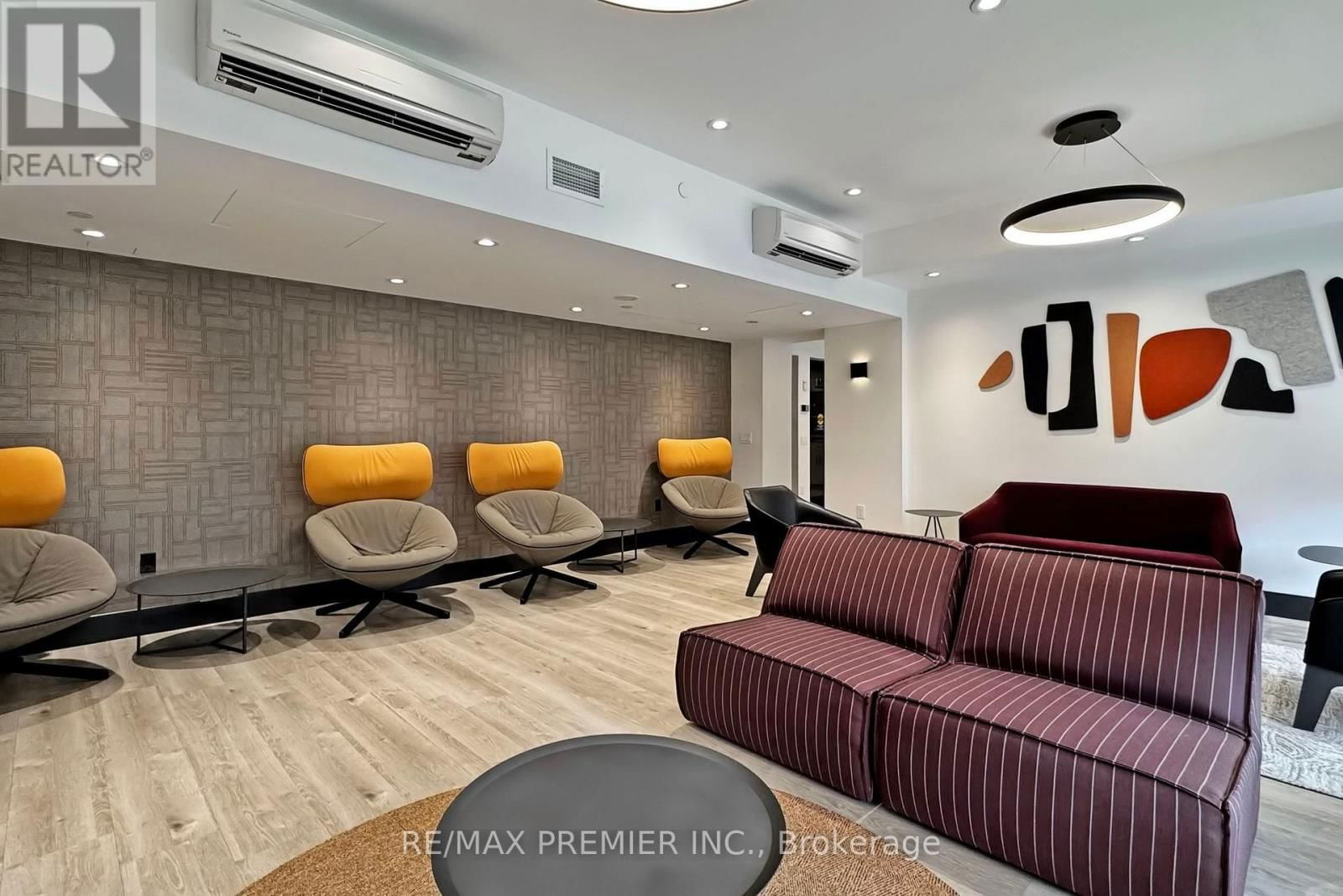 1010 - 666 SPADINA AVENUE Image 7