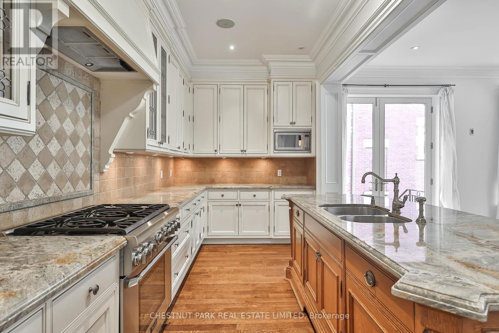 #3 - 40 MAPLE AVENUE Image 19