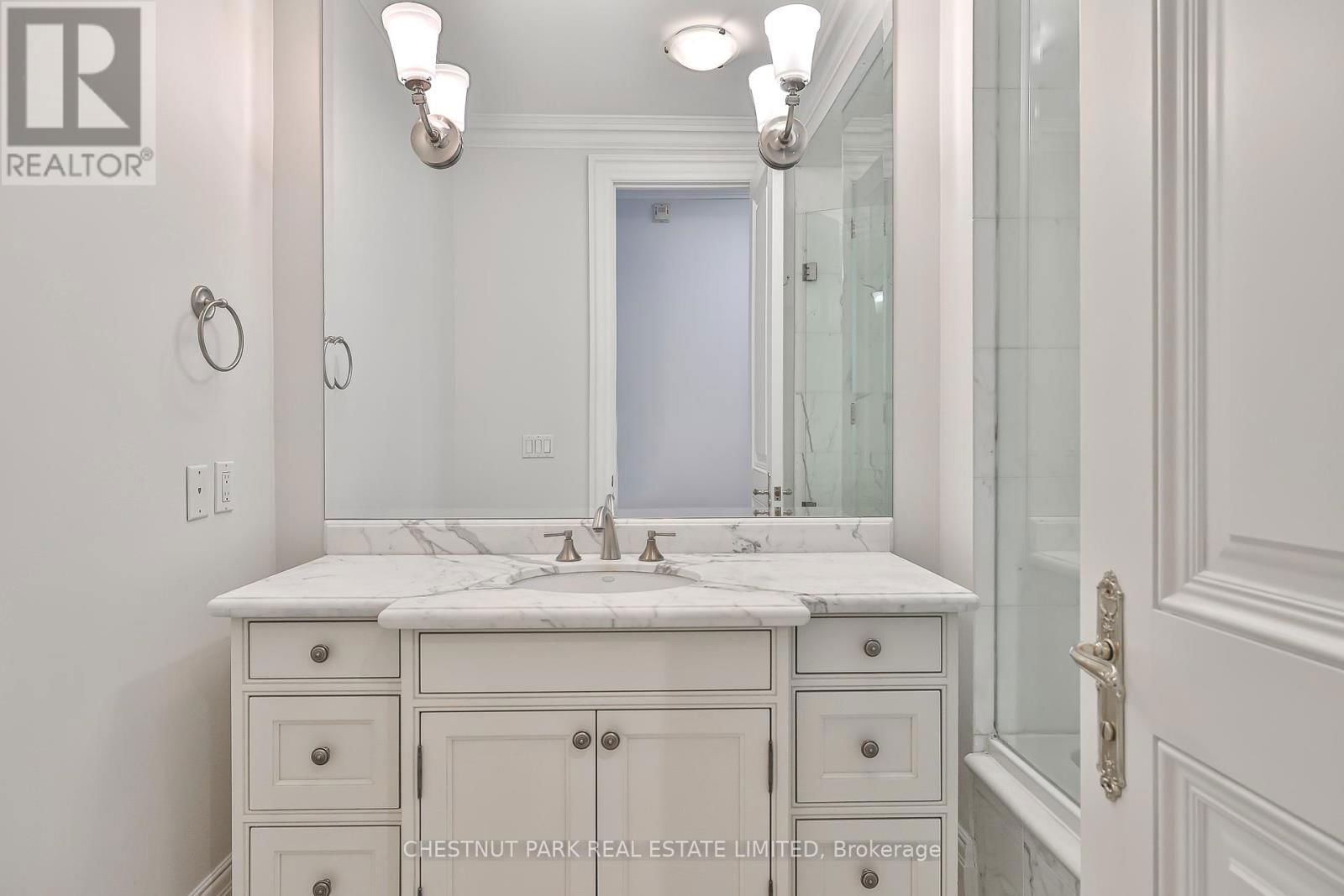 #3 - 40 MAPLE AVENUE Image 38