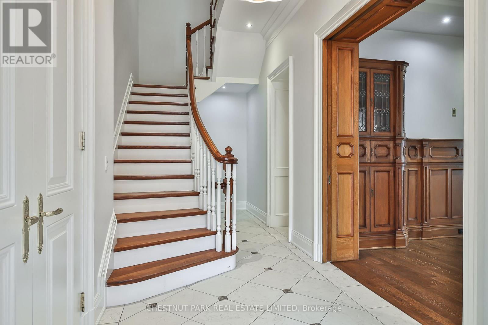 #3 - 40 MAPLE AVENUE Image 4