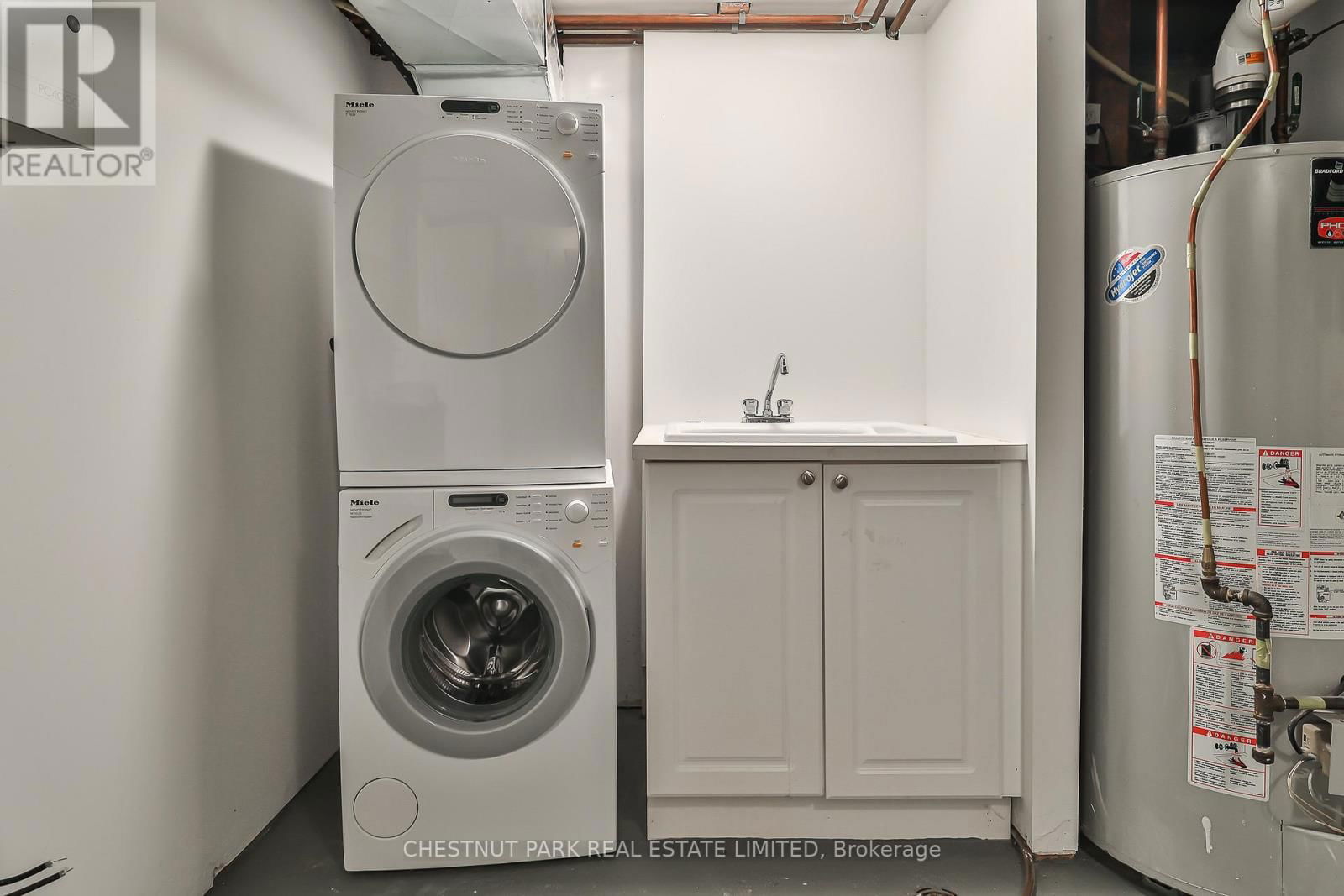 #3 - 40 MAPLE AVENUE Image 42