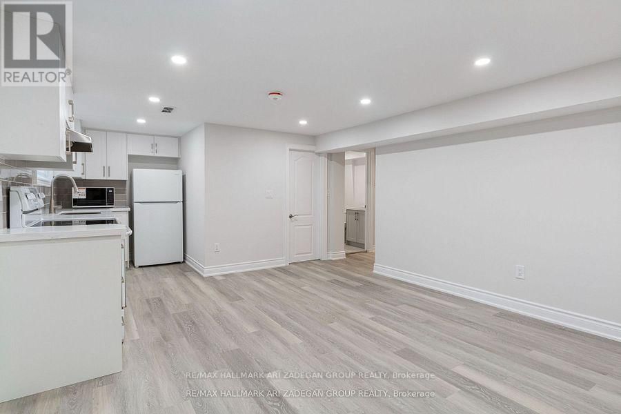 Bsmt - 39 LAURELCREST AVENUE Image 7