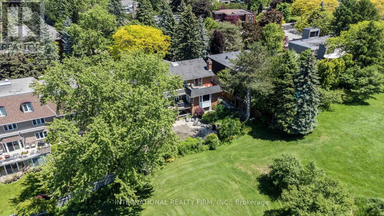 6 PENWOOD CRESCENT Image 40