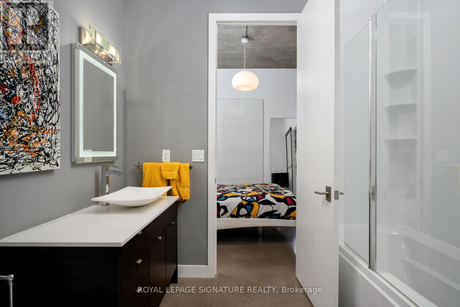 408 - 19 BRANT STREET Image 24