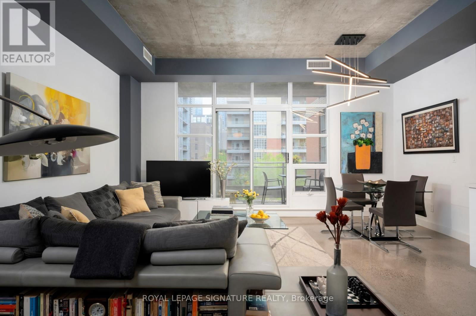 408 - 19 BRANT STREET Image 3