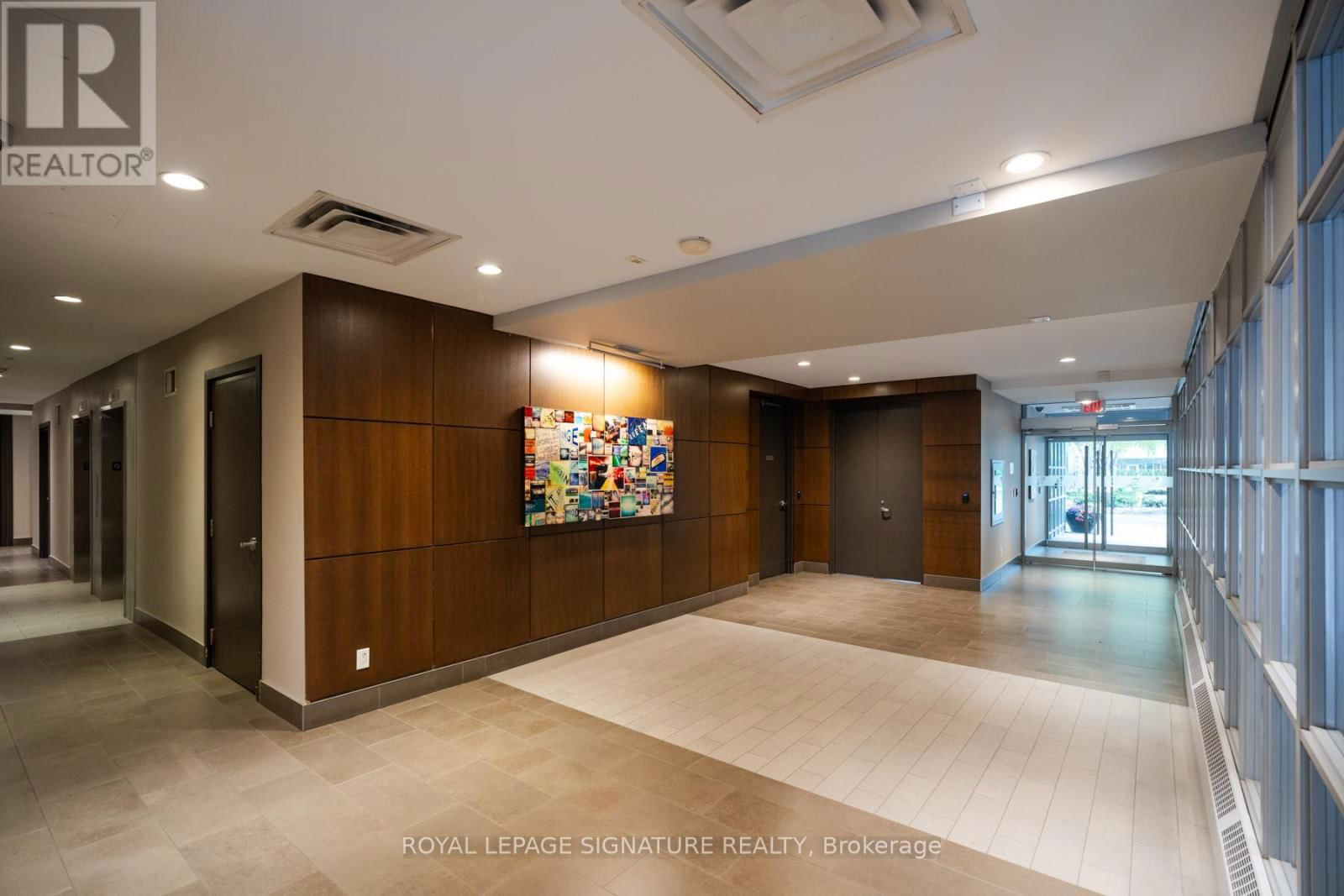 408 - 19 BRANT STREET Image 35