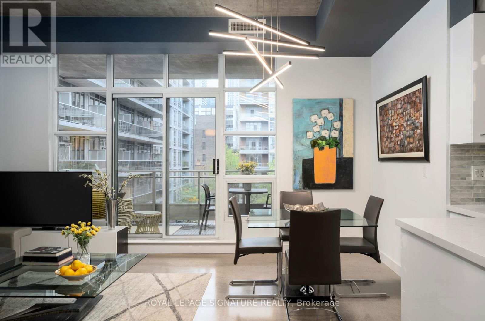 408 - 19 BRANT STREET Image 4
