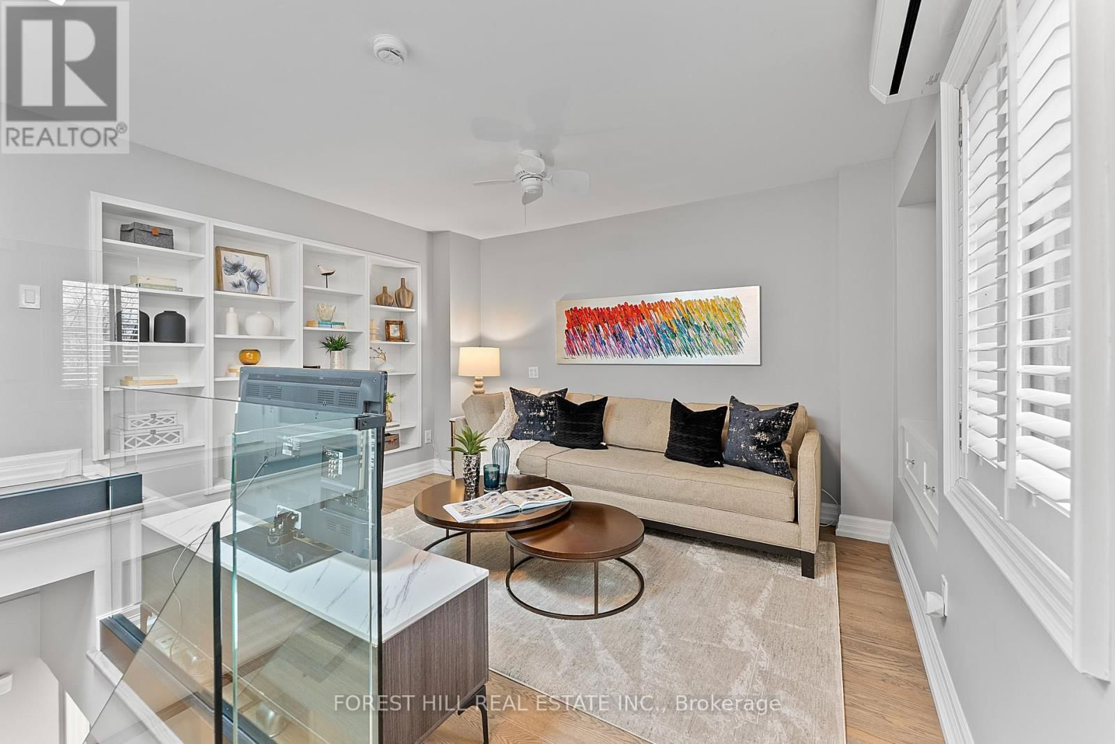 8 ALEX MEWS Image 31