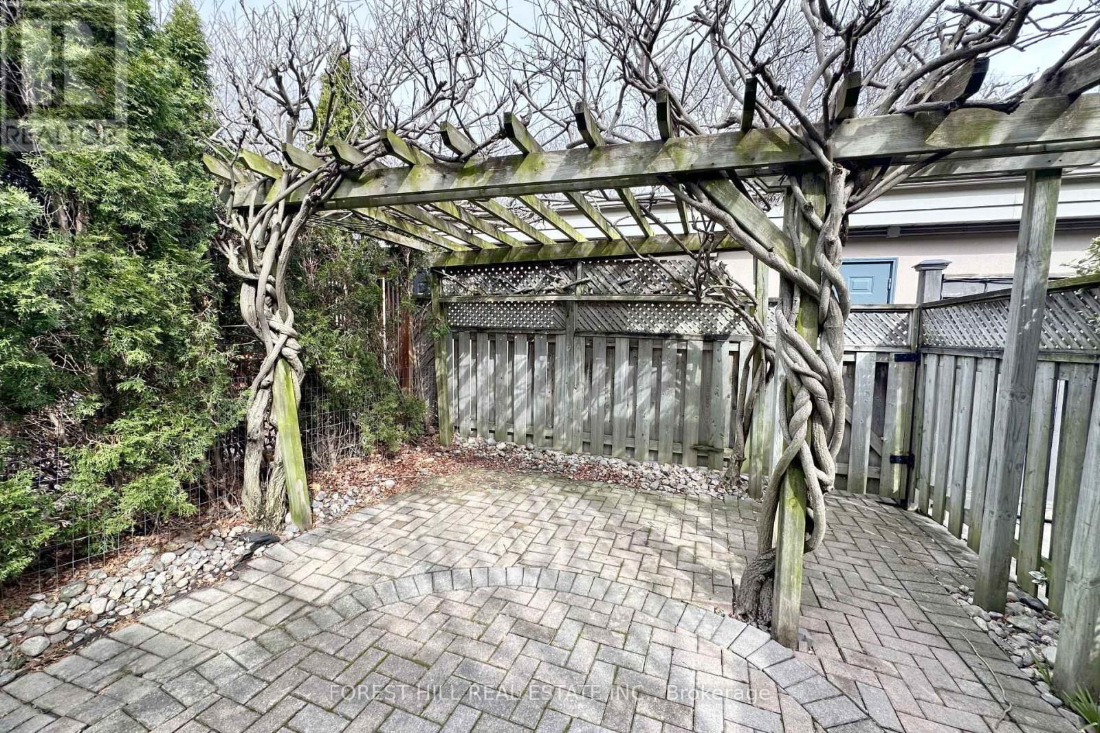8 ALEX MEWS Image 45