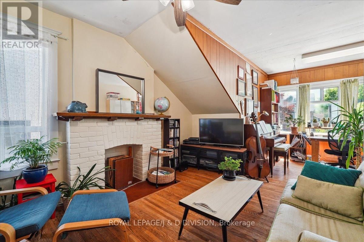 172 BRIAR HILL AVENUE Image 20