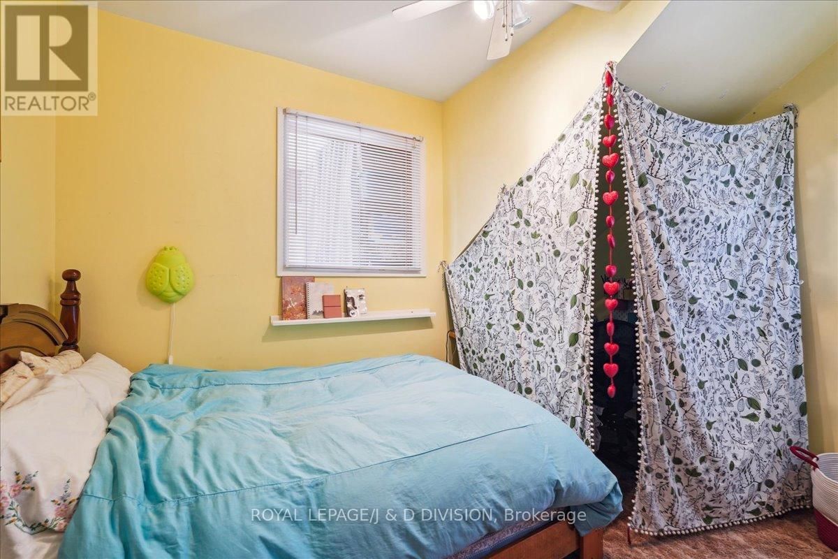 172 BRIAR HILL AVENUE Image 23