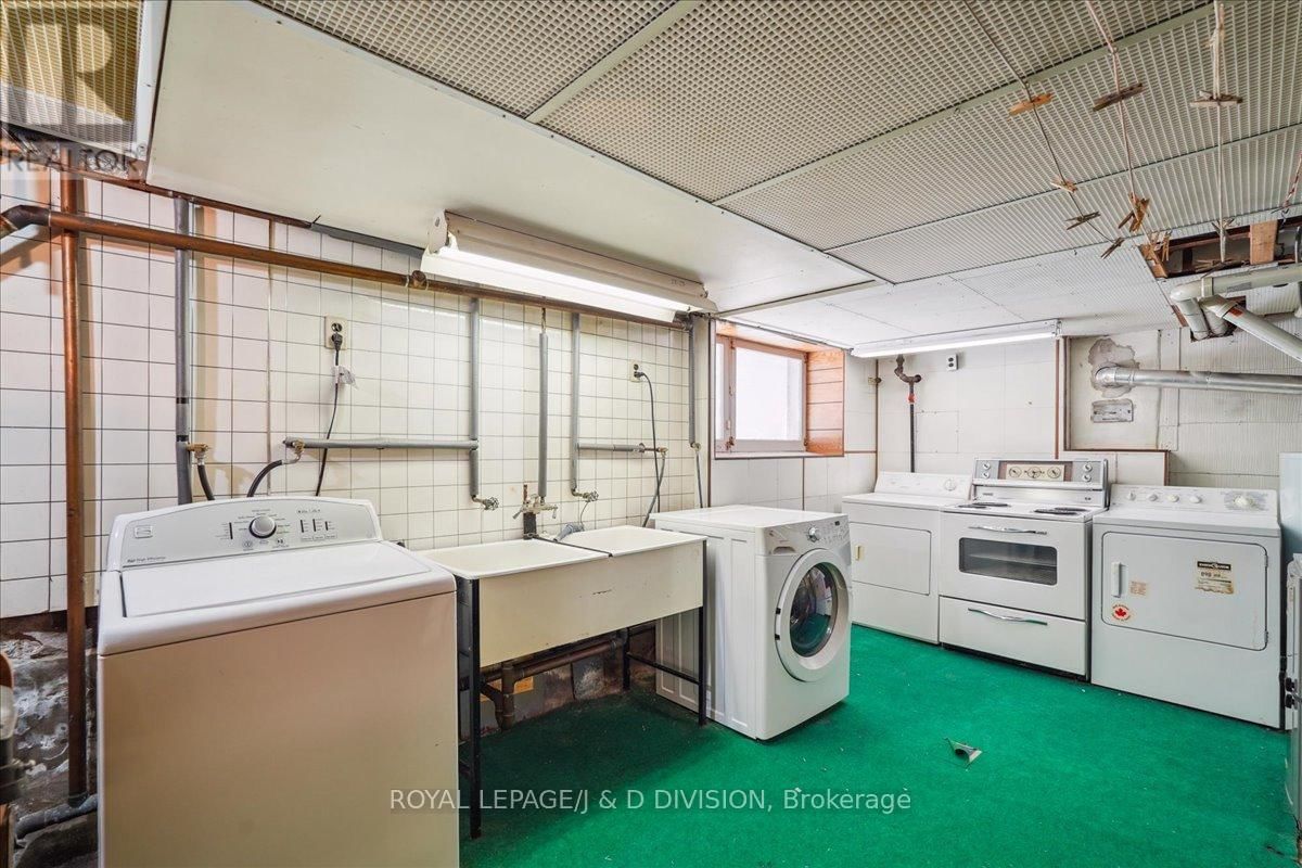 172 BRIAR HILL AVENUE Image 36