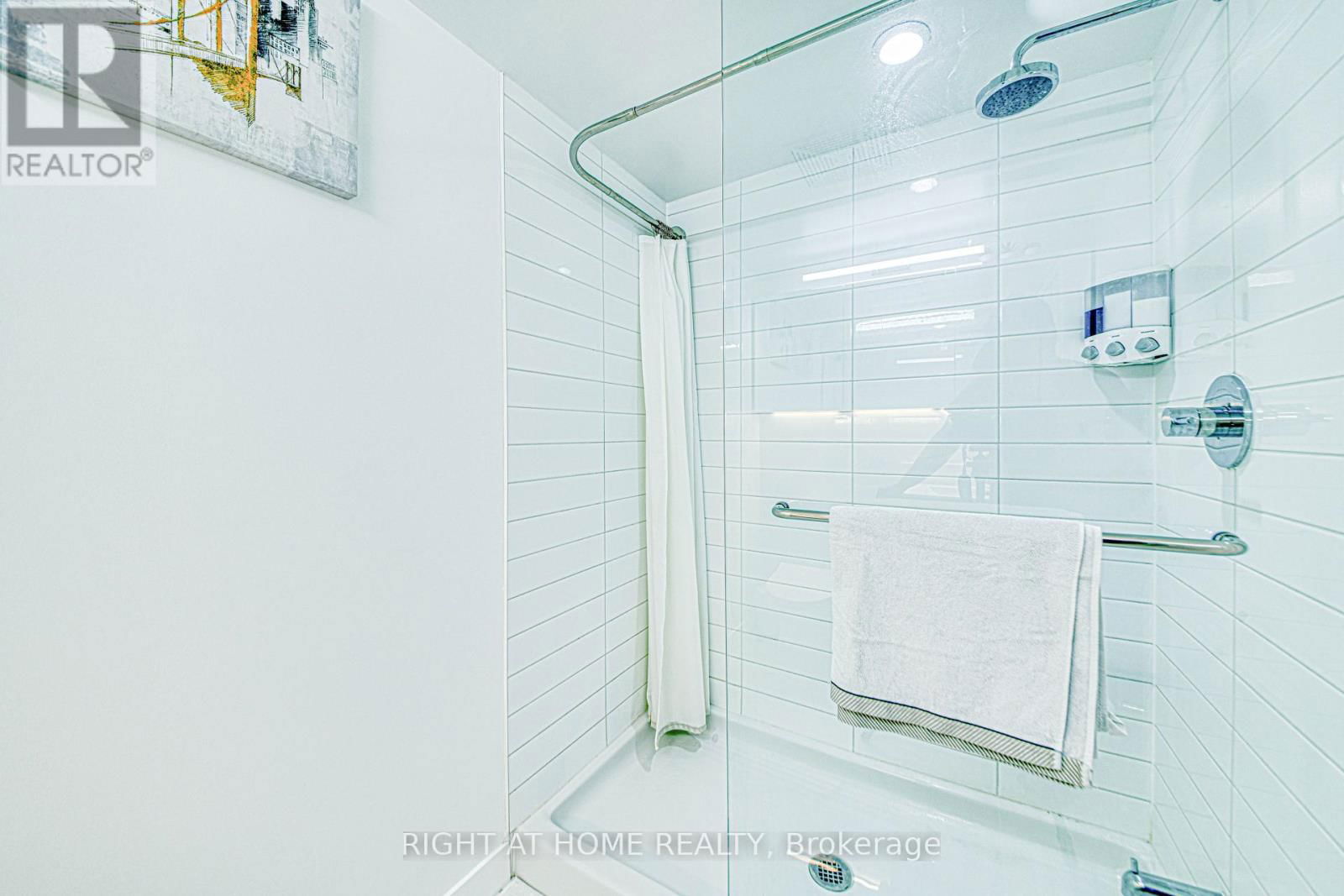 1016 - 38 DAN LECKIE WAY Image 13