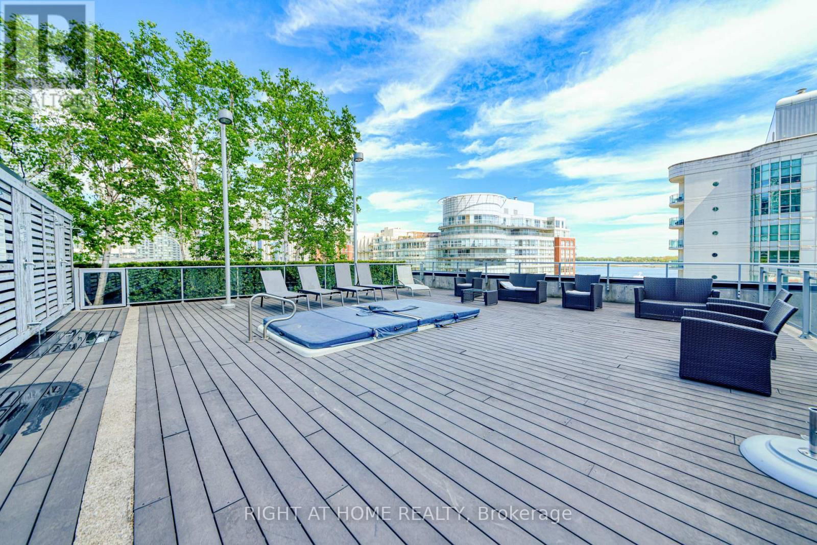 1016 - 38 DAN LECKIE WAY Image 25