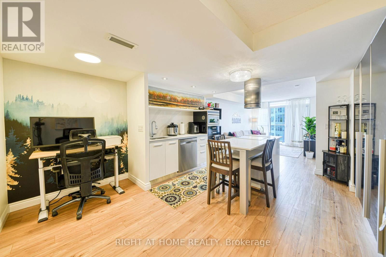 1016 - 38 DAN LECKIE WAY Image 5