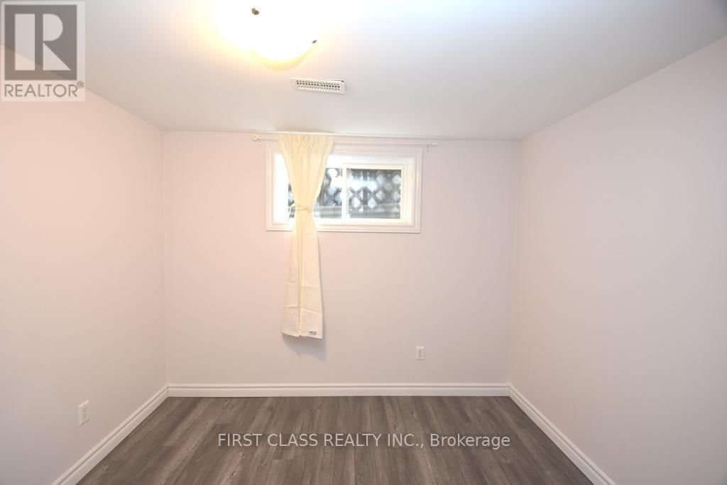 Bsmt - 331 WOODSWORTH ROAD Image 11