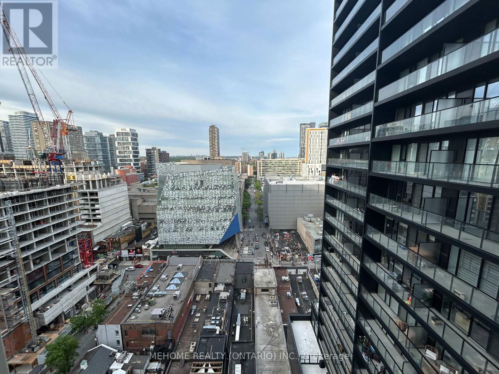 1616 - 20 EDWARD STREET Image 25
