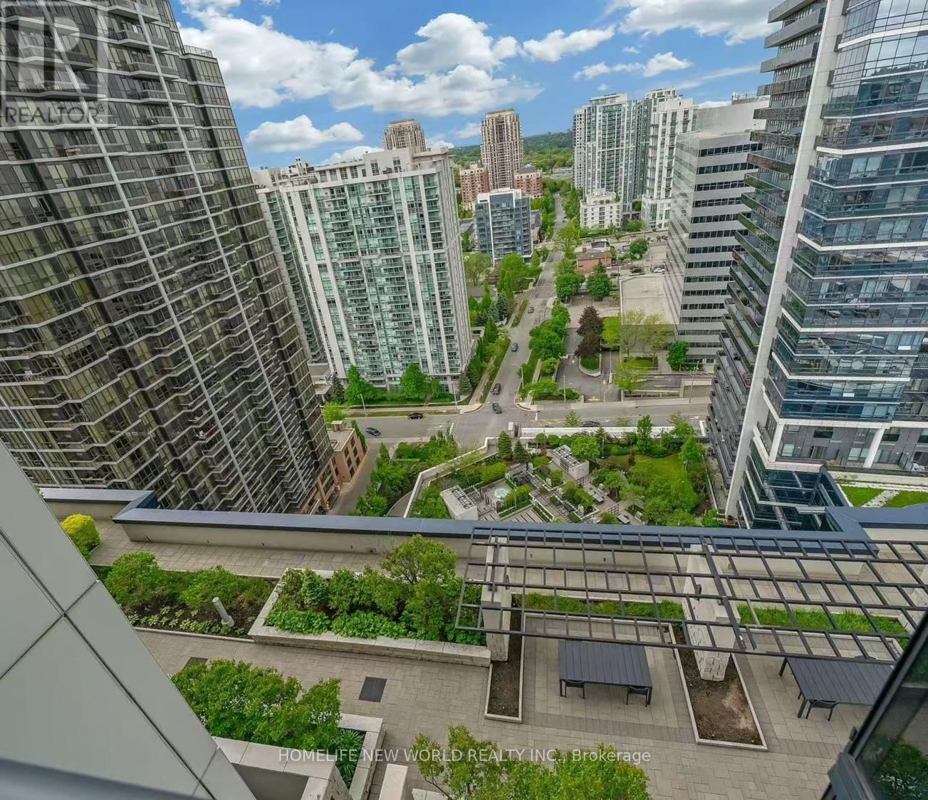 2017 - 5 SHEPPARD AVENUE EAST Image 25