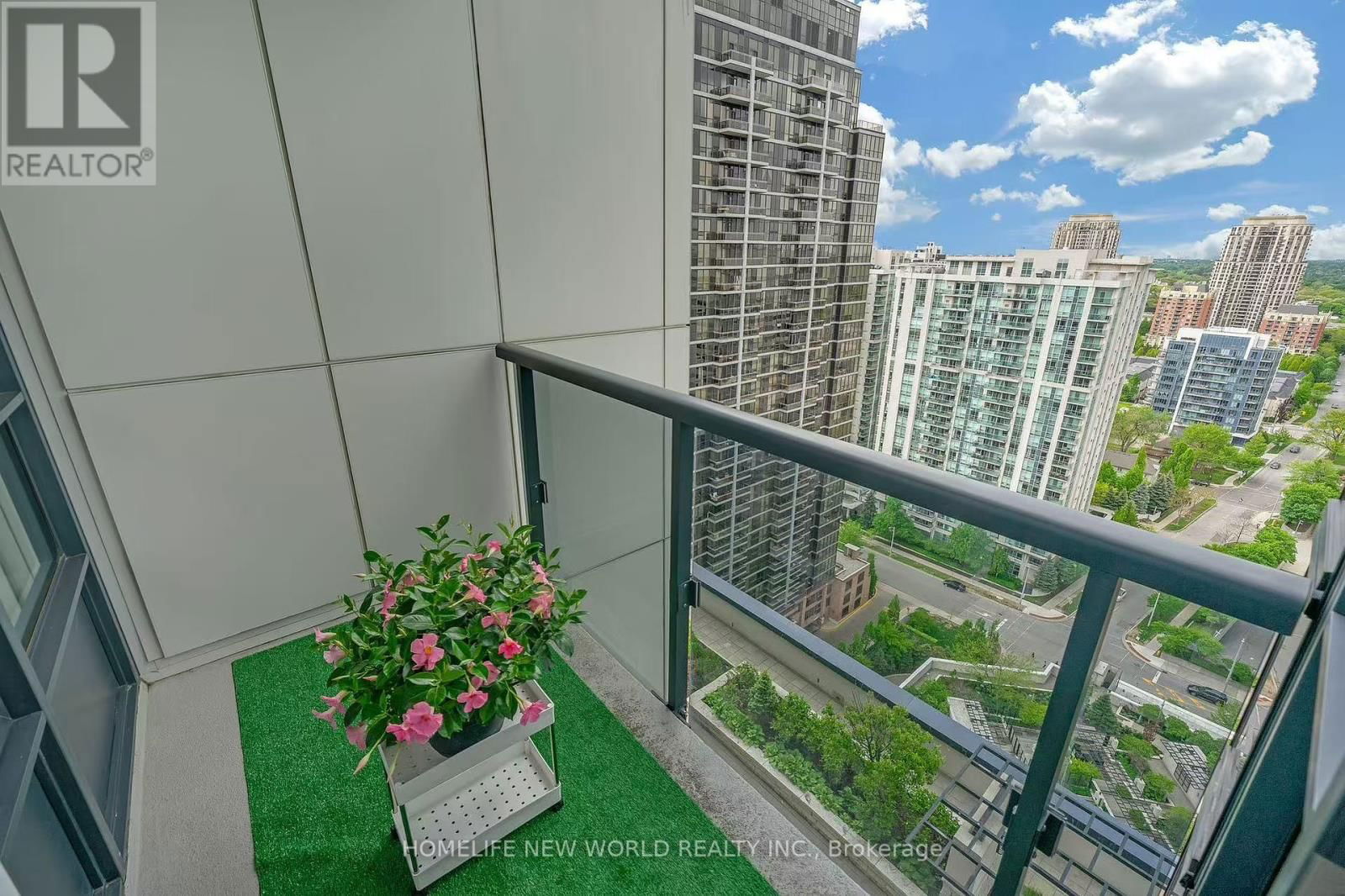 2017 - 5 SHEPPARD AVENUE EAST Image 27