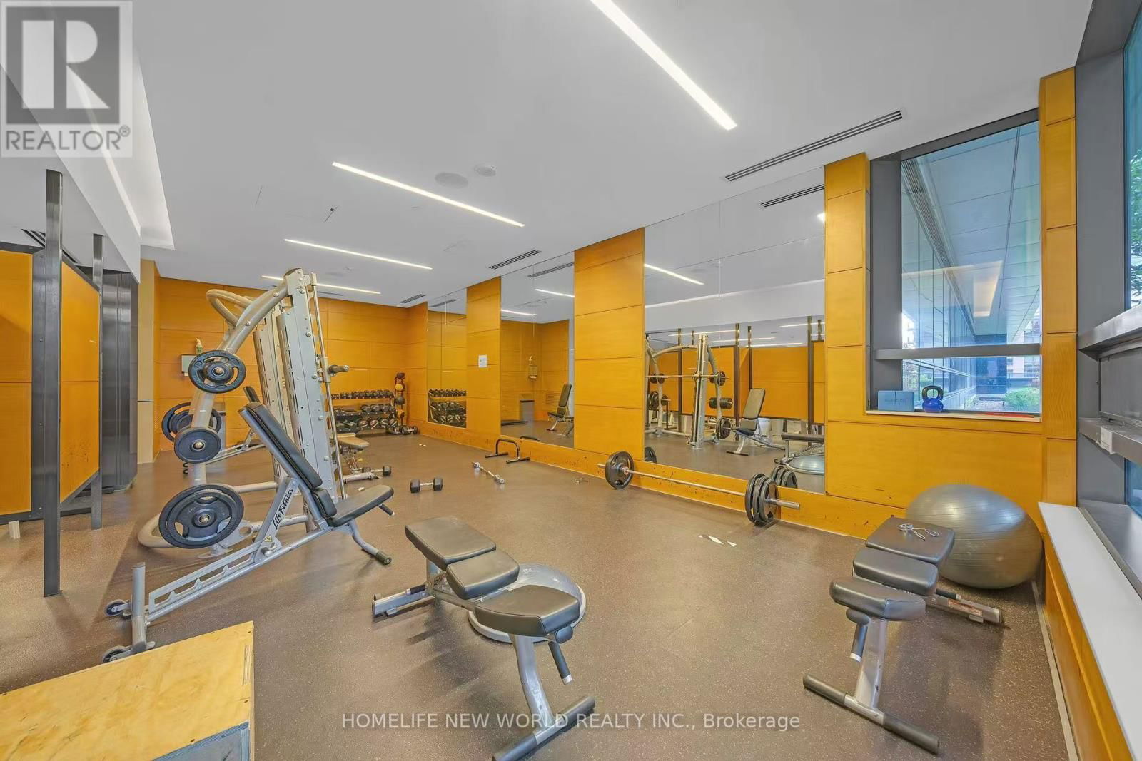 2017 - 5 SHEPPARD AVENUE EAST Image 36