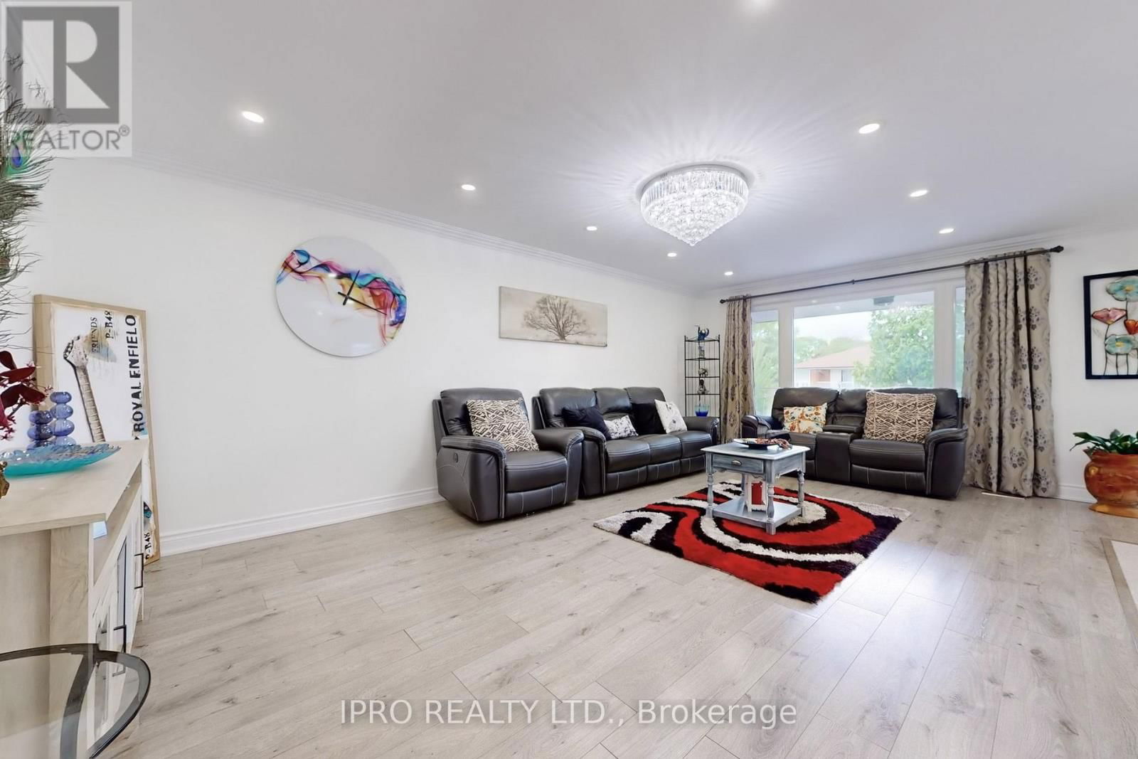 29 CLIPPER ROAD Image 12